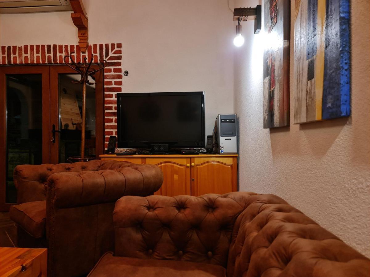 Къща За Гости Каза Роза - Swiss Style Chalet Casa Rosa Guest House Kyustendil Exterior foto