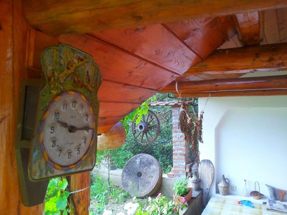 Къща За Гости Каза Роза - Swiss Style Chalet Casa Rosa Guest House Kyustendil Habitación foto